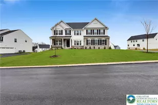 1526 Jays Run, Upper Macungie Township, PA 18051 - Photo 4