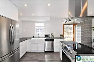 742 Walnut St, Emmaus Boro, PA 18049 - Photo 8