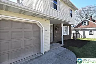 742 Walnut St, Emmaus Boro, PA 18049 - Photo 2