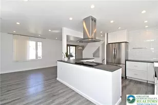 742 Walnut St, Emmaus Boro, PA 18049 - Photo 6