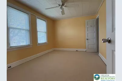 754 E Washington Avenue, Bethlehem City, PA 18017 - Photo 12