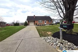 1645 Mark Twain Cir, Hanover Twp, PA 18017 - Photo 2