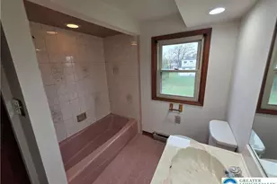 1645 Mark Twain Cir, Hanover Twp, PA 18017 - Photo 24