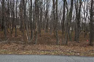 75 Cascade Dr, Chestnuthill Twp, PA 18330 - Photo 4