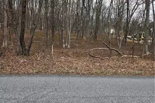 75 Cascade Dr, Chestnuthill Twp, PA 18330 - Photo 2