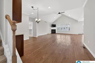 4109 Eveningstar Rd, Emmaus Boro, PA 18049 - Photo 4