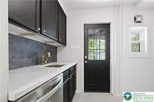 622 N Law St, Allentown City, PA 18102 - Photo 8