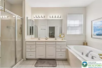 2141 Four Seasons Boulevard, Lower Macungie Township, PA 18062 - Photo 28