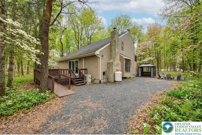 8 Wahoo Court, Penn Forrest, PA 18210 - Photo 2