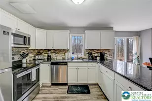 8 Wahoo Ct, Penn Forrest, PA 18210 - Photo 4