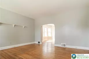 1827 Washington Blvd, Wilson, PA 18042 - Photo 2