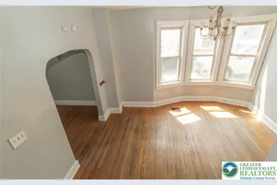 1827 Washington Boulevard, Wilson, PA 18042 - Photo 8