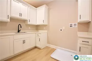 4740 Hillcrest Ln, Whitehall Township, PA 18052 - Photo 22