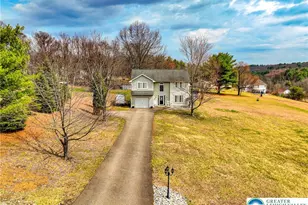 2260 Reo Dr, Chestnuthill Twp, PA 18330 - Photo 2