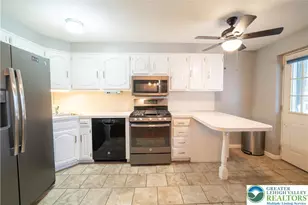 2074 Baker Dr, Allentown City, PA 18103 - Photo 6