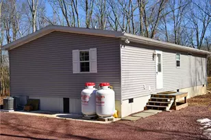 111 Aspen Dr, Penn Forrest, PA 18229 - Photo 4