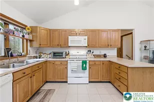 539 Old Stage Rd, Penn Forrest, PA 18210 - Photo 18