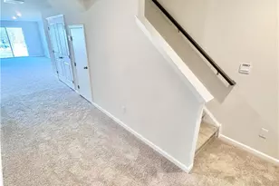 1077 Meadowlark Dr, Upper Macungie Township, PA 18051 - Photo 14