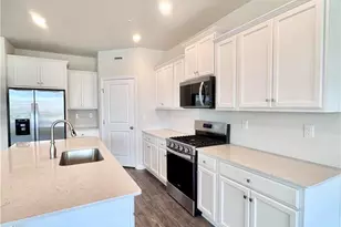 1077 Meadowlark Dr, Upper Macungie Township, PA 18051 - Photo 10