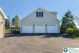 7496 Skytop Ct, Lowhill Township, PA 18069 - Photo 52