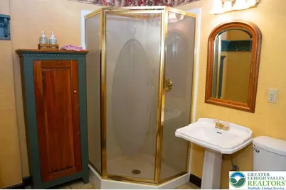 254 W Nesquehoning Street, Easton, PA 18042 - Photo 18