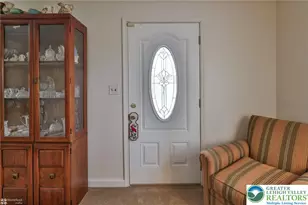 1368 Club Ave, Allentown City, PA 18109 - Photo 4