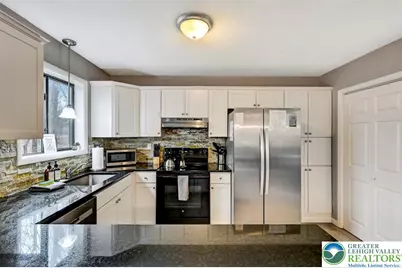 19 Uffleman Lane, Penn Forrest, PA 18210 - Photo 16