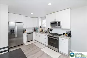 646 Apple Blossom Rd, Forks Twp, PA 18040 - Photo 6