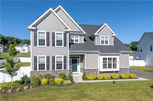 70 Kate Ct, Williams Township, PA 18042 - Photo 2