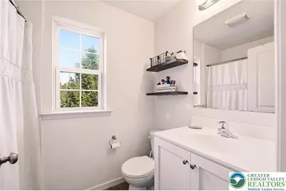 312 Central Park Avenue, Bethlehem City, PA 18018 - Photo 10