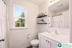 312 Central Park Ave, Bethlehem City, PA 18018 - Photo 10