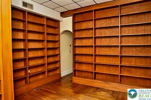 231 S 7th St, Easton, PA 18042 - Photo 16