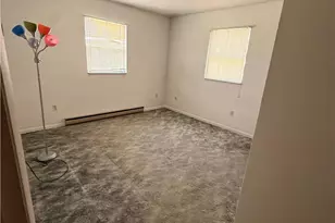 1925 Maria Ln, Allentown City, PA 18104 - Photo 6