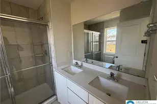 4960 Brookside Ct, Upper Saucon Township, PA 18036 - Photo 4