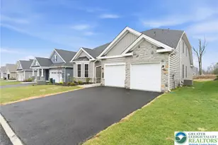 5471 Traditions Dr, Upper Saucon Township, PA 18036 - Photo 2