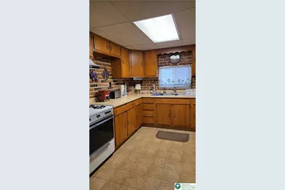 229 N Peach Street, Allentown City, PA 18102 - Photo 4