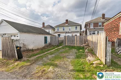 2020 Washington Boulevard, Wilson, PA 18042 - Photo 22