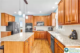 4998 Derby Ln, Bethlehem Township, PA 18020 - Photo 12