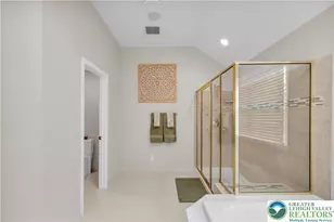 4998 Derby Ln, Bethlehem Township, PA 18020 - Photo 30