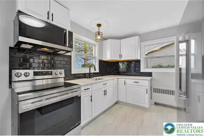 714 Fernwood Street, Bethlehem, PA 18018 - Photo 10