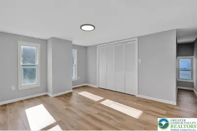 416 W Mountain Avenue, Pen Argyl, PA 18072 - Photo 18