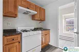 1113 Ferry St, Easton, PA 18042 - Photo 6