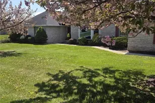 4621 Willow Ln, Lower Nazareth Twp, PA 18064 - Photo 2