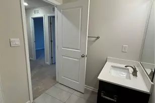 1085 Turnstone Dr, Upper Macungie Township, PA 18051 - Photo 32