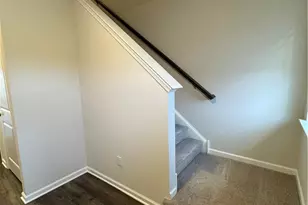 1085 Turnstone Dr, Upper Macungie Township, PA 18051 - Photo 4