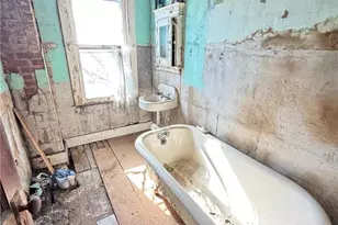 270 3rd St, Coaldale Boro, PA 18218 - Photo 34