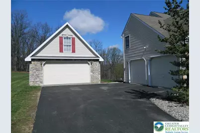 735 Stone Hill Drive, Lehigh Township, PA 18088 - Photo 2