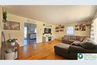 875 Poplar Road, Hellertown Boro, PA 18055 - Photo 8