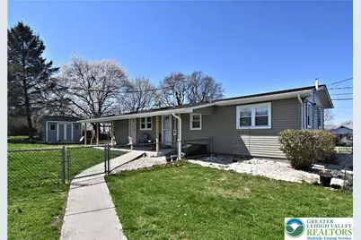 511 Freehall Street, Longswamp Twp, PA 19539 - Photo 4