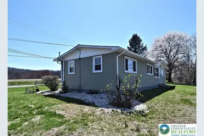 511 Freehall Street, Longswamp Twp, PA 19539 - Photo 6